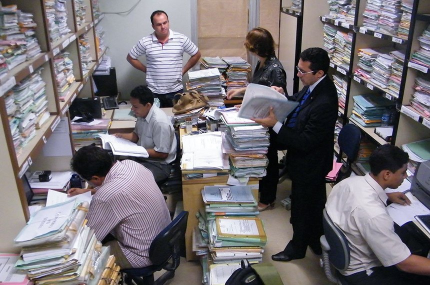 Lei acaba com obrigatoriedade de reconhecimento de firma por cartório. Foto: Agência Senado Notícias