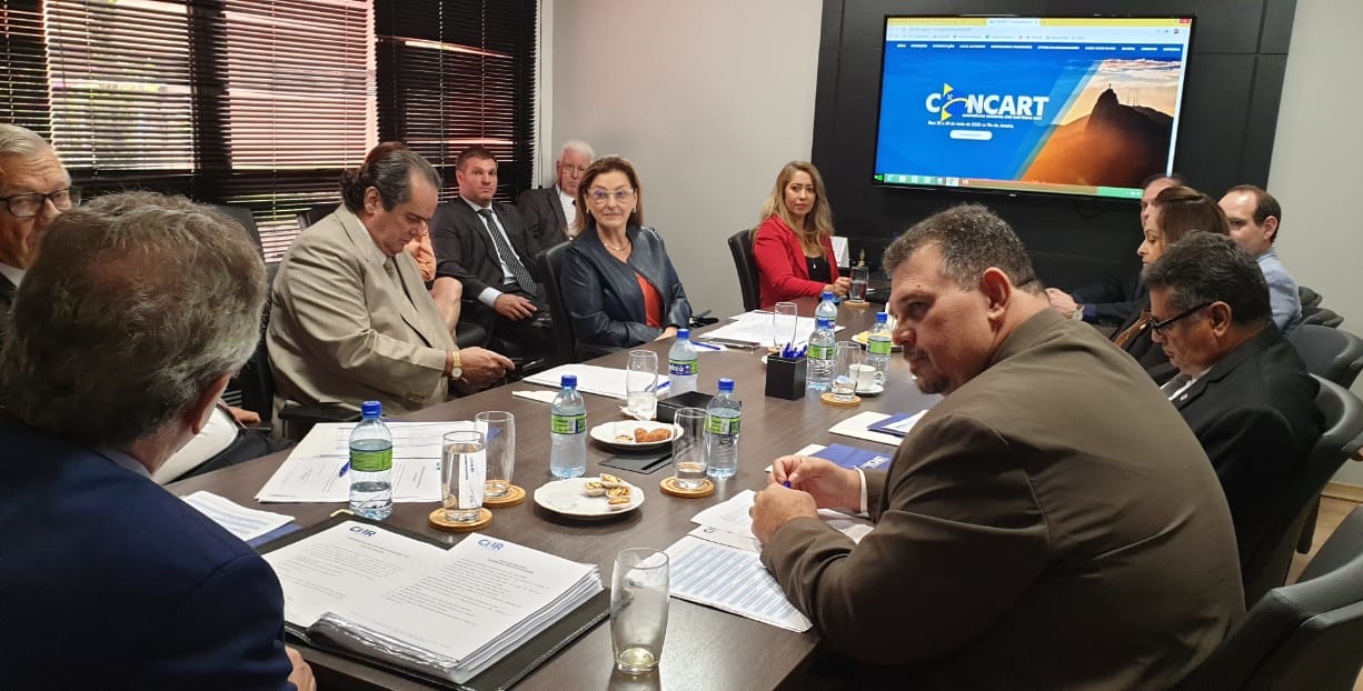 Membros da diretoria da CNR, Federações e Sindicatos filiados, se reuniram na manhã desta quarta-feira para mais uma Assembleia Geral Extraordinária. O encontro, realizado na sede da entidade, em Brasília (DF).