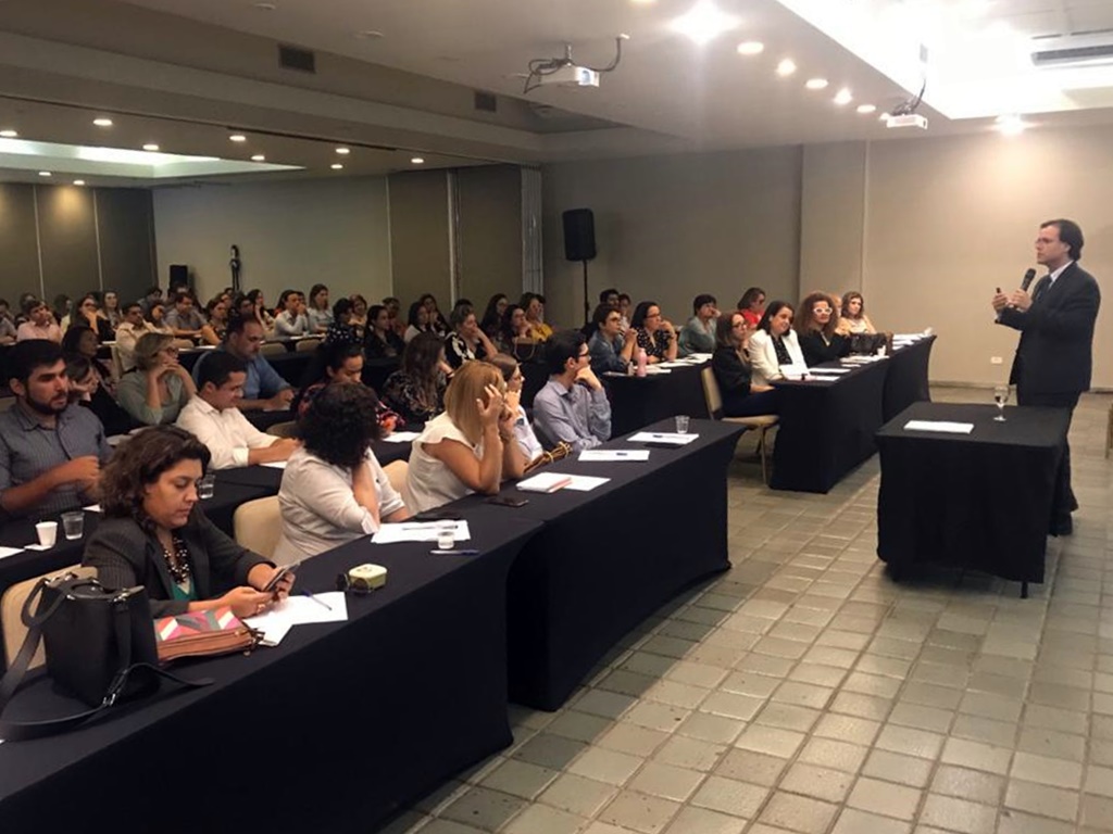 Notários, registradores e colaboradores de cartórios de Recife participaram de curso voltado para o cumprimento do Provimento nº 88.