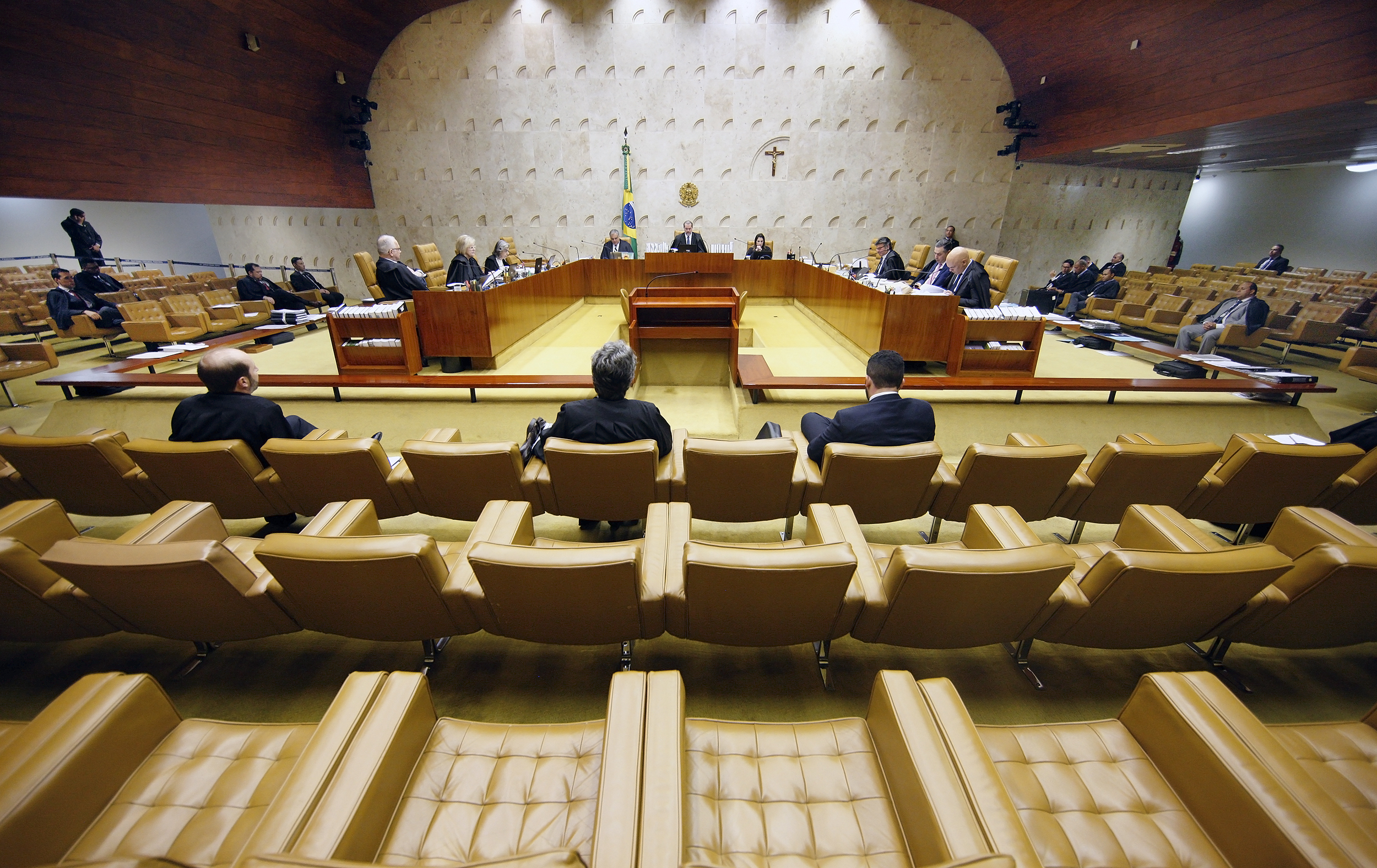 Cabe ao Tribunal de Justiça, e não ao Executivo, legislar sobre cartórios, diz STF