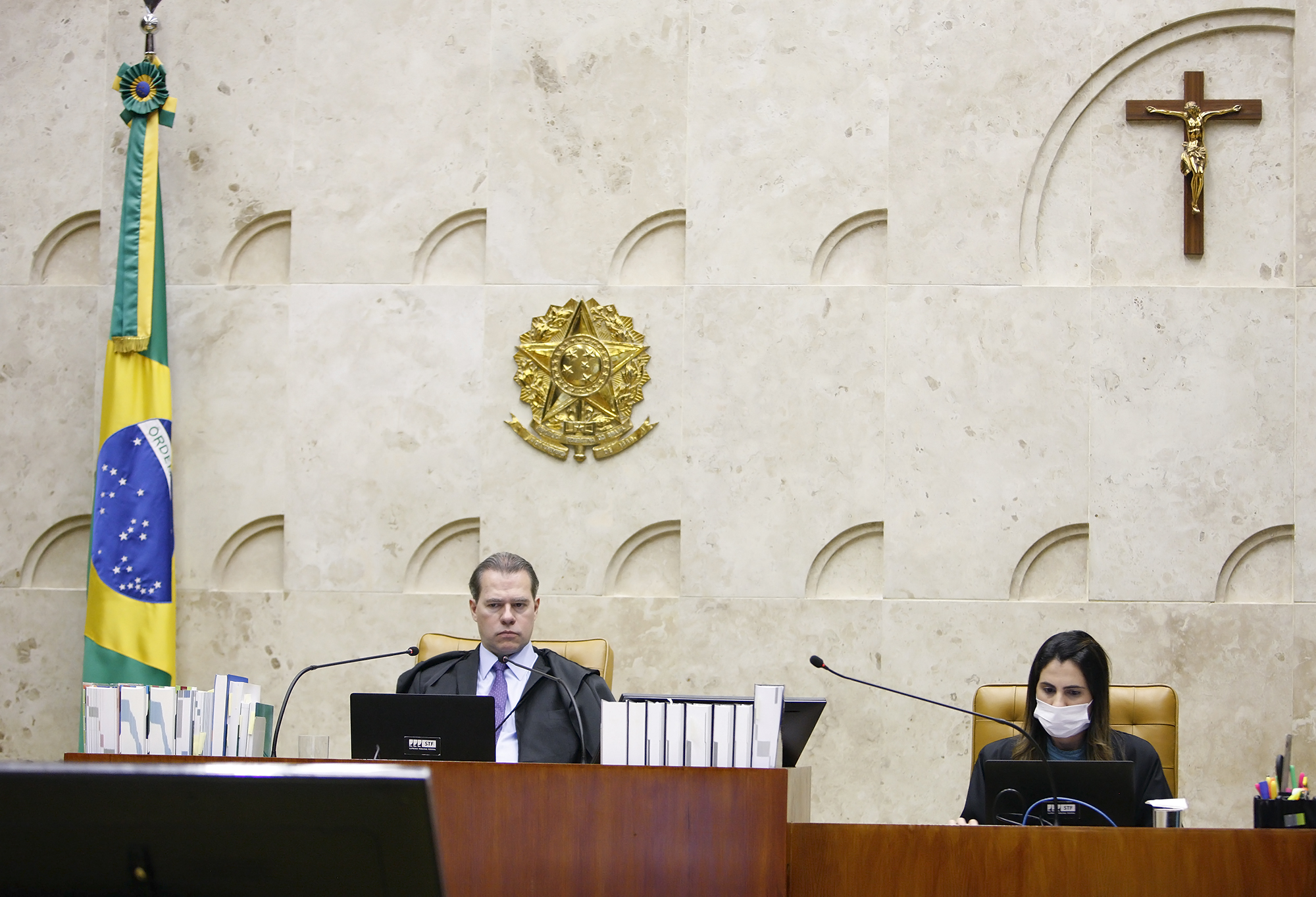 Julgamento de liminar que determina consulta a sindicato para acordos de redução salarial continua nesta sexta (17)