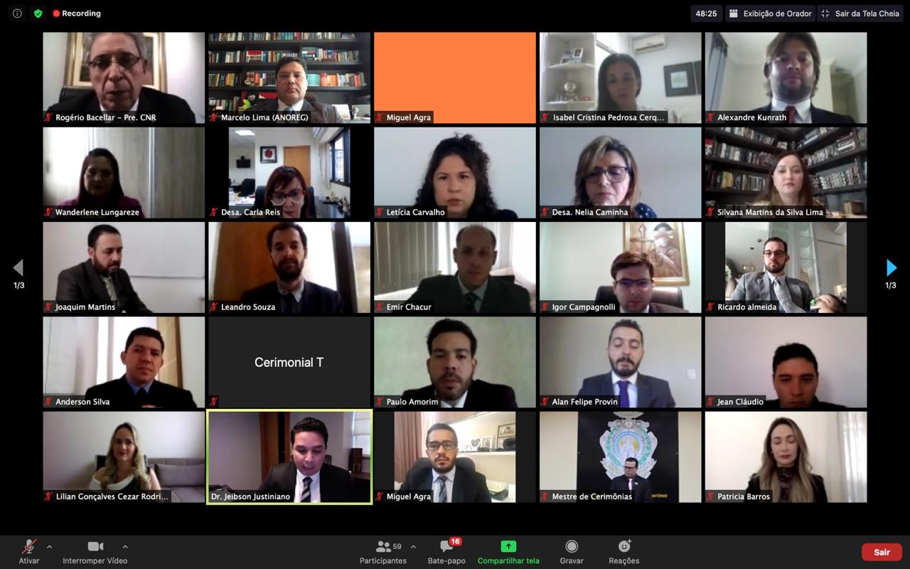 Posse de Notários e Registradores