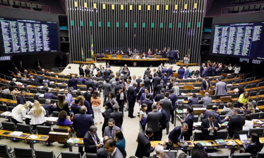 Coronavírus: saiba as regras aprovadas pela Câmara para acessar o auxílio emergencial de R$ 600